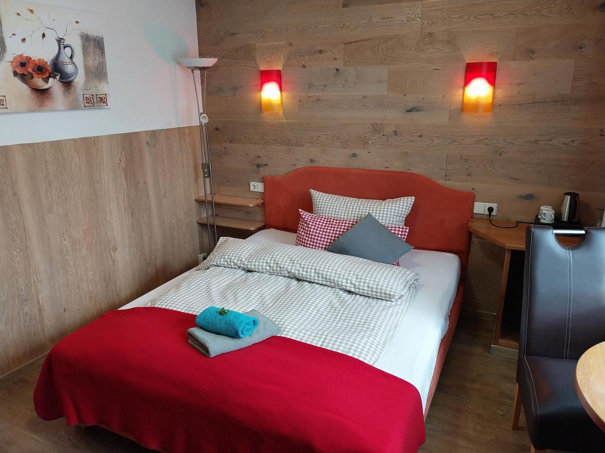 Landhotel Waldschloesschen Mit Gaststube Sohland an der Spree Экстерьер фото