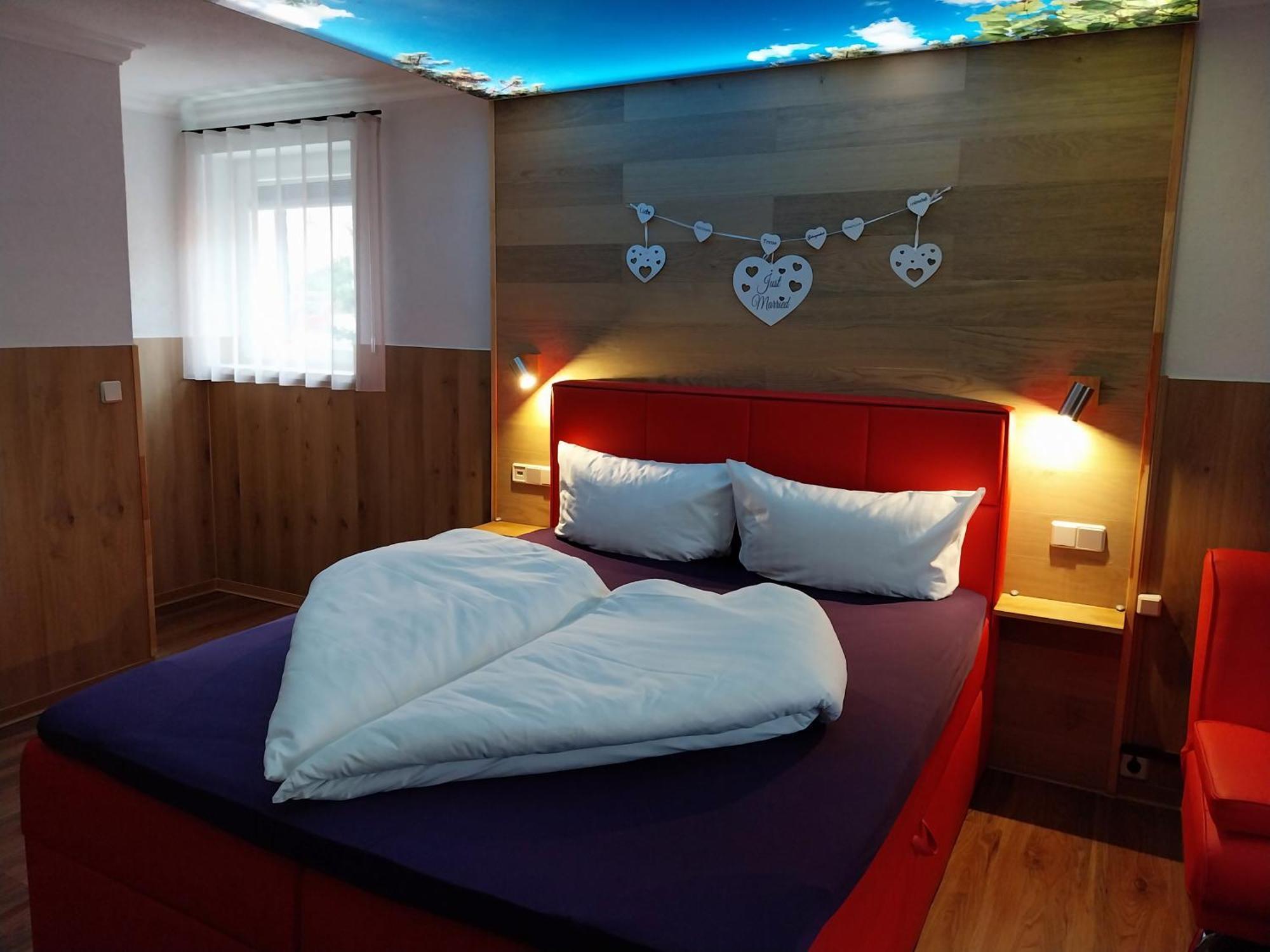 Landhotel Waldschloesschen Mit Gaststube Sohland an der Spree Экстерьер фото